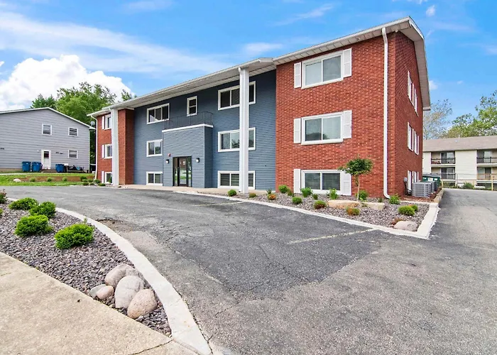 Newly Renovated Unit In Spfld #303